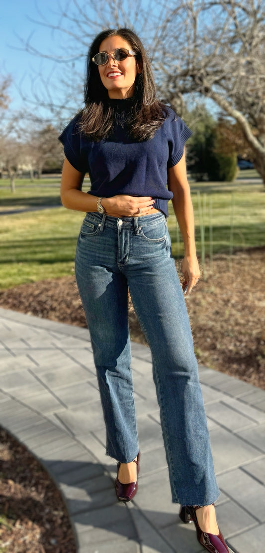 Sculpt & Style Mid-rise Straight Jeans